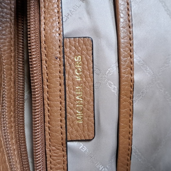 Michael Kors BEDFORD Pebble Leather Pocket Tote ACORN/GOLD - Picture 5 of 13